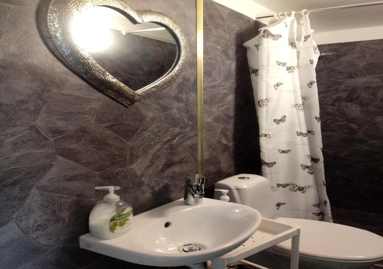 Lin'S B&B Älvsered Екстериор снимка
